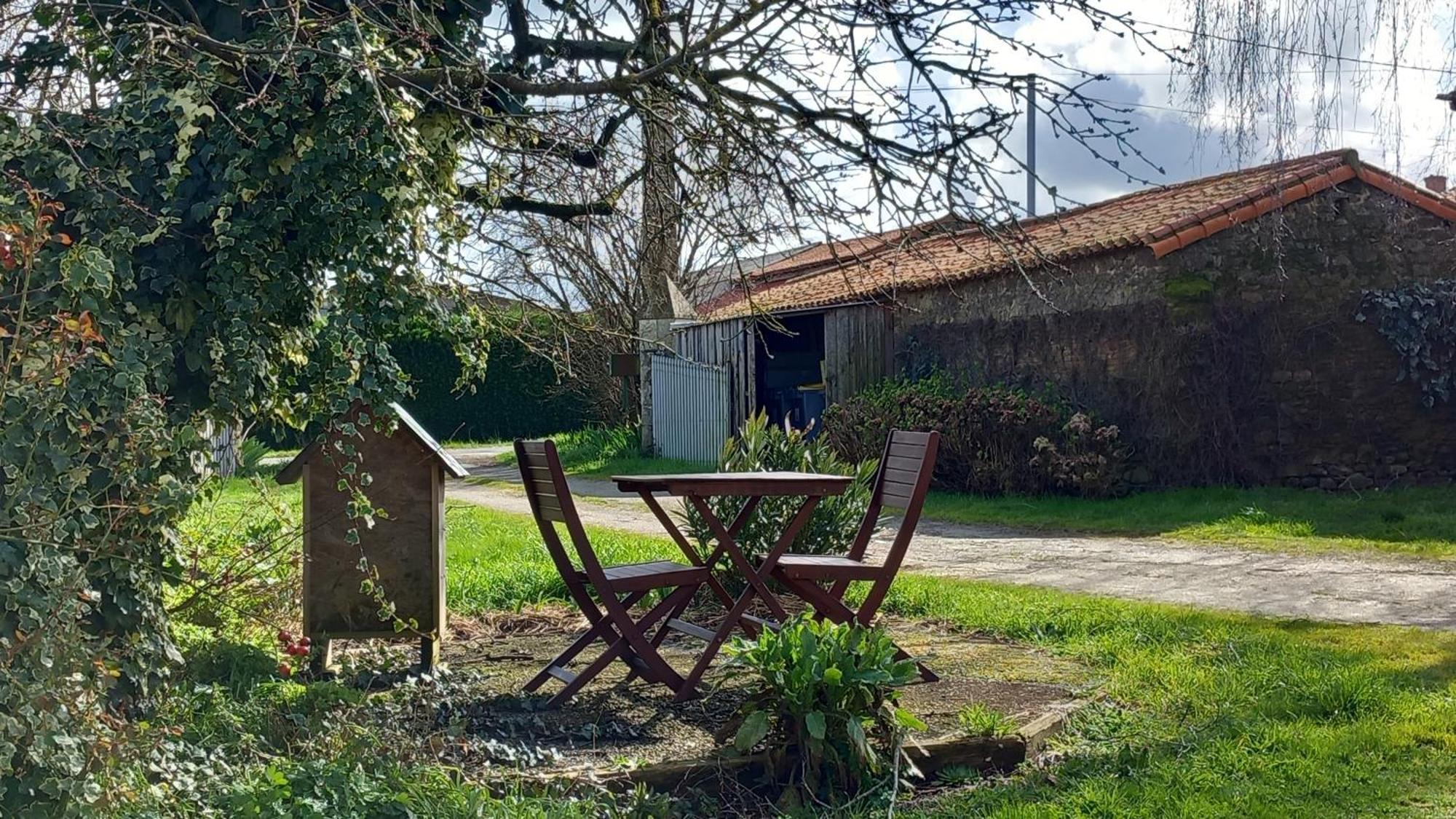 Chambres Et Gite Dans Un Lieu Calme Et Champetre Gourge Les Grippeaux Proche Parthenay מראה חיצוני תמונה